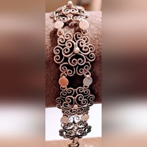 Sterling Fringe flower design pattern seven inch length Bracelet.